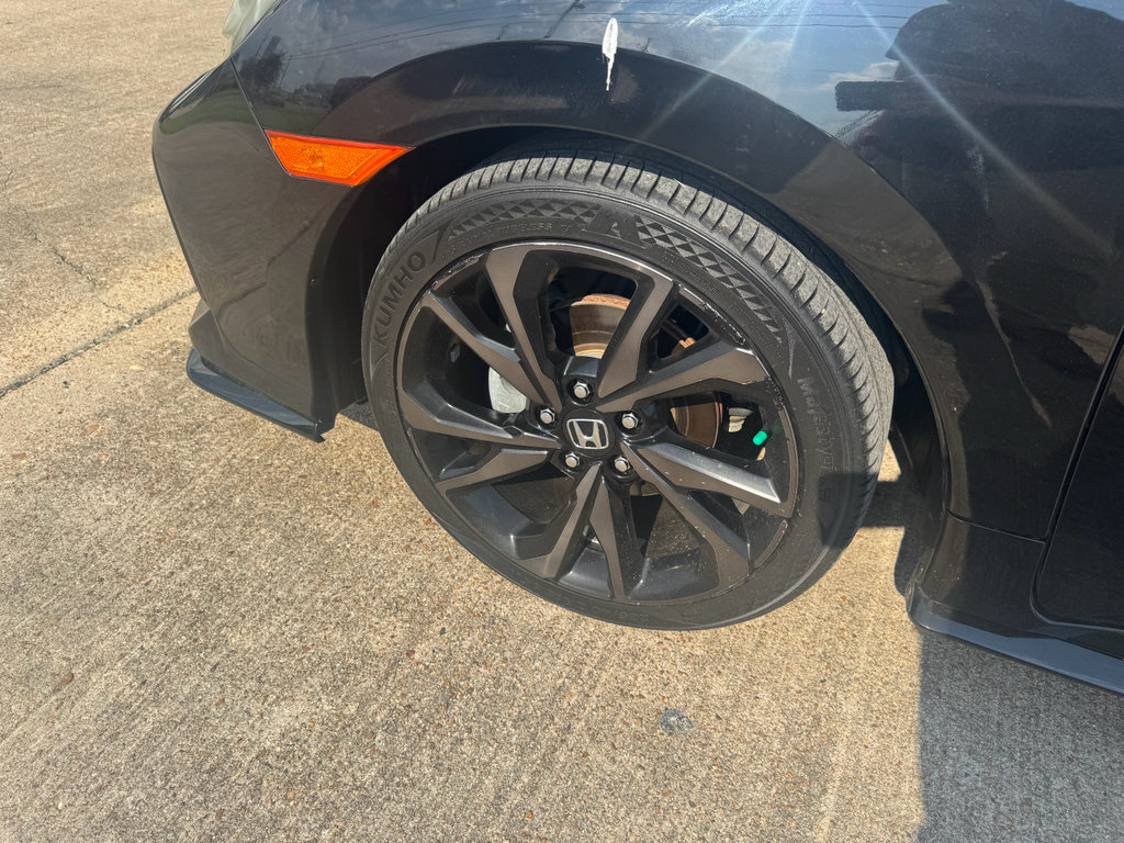 Used 2017 Honda Civic Sport image 9