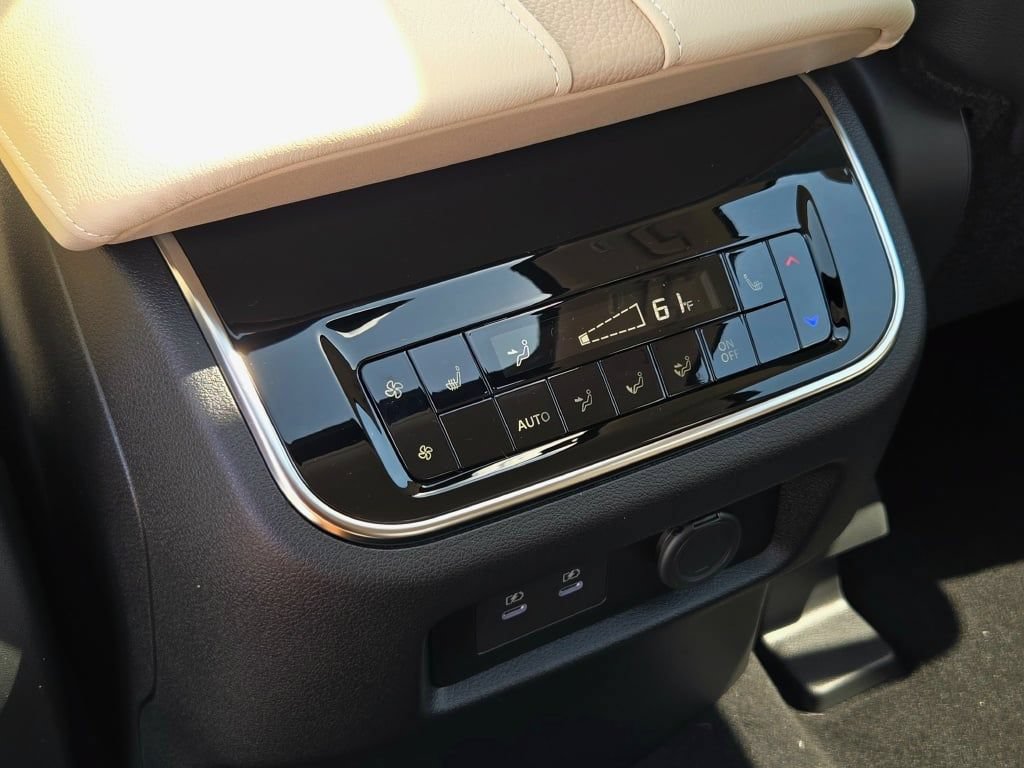 New 2026 Nissan Armada Platinum Reserve AWD/4WD image 27