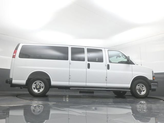 New 2025 Chevrolet Express 3500 LT w/ LT Preferred Equipment Group RWD image 32