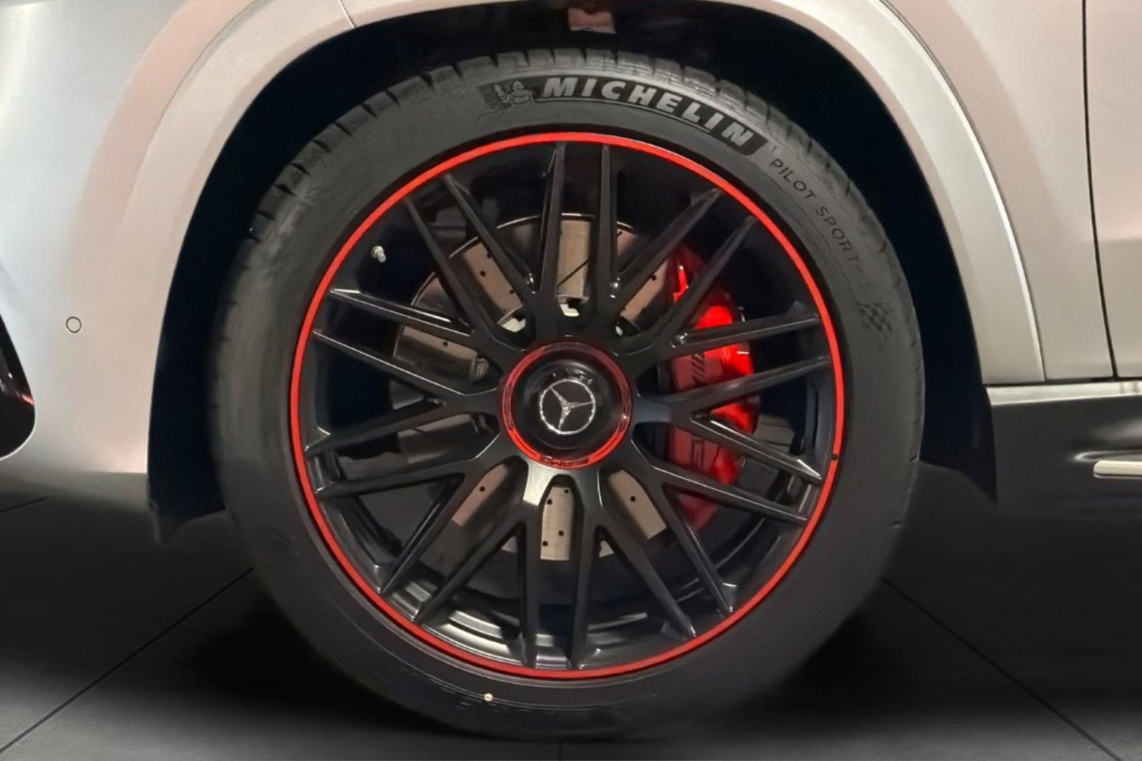 New 2026 Mercedes-Benz GLS 63 AMG 4MATIC image 28