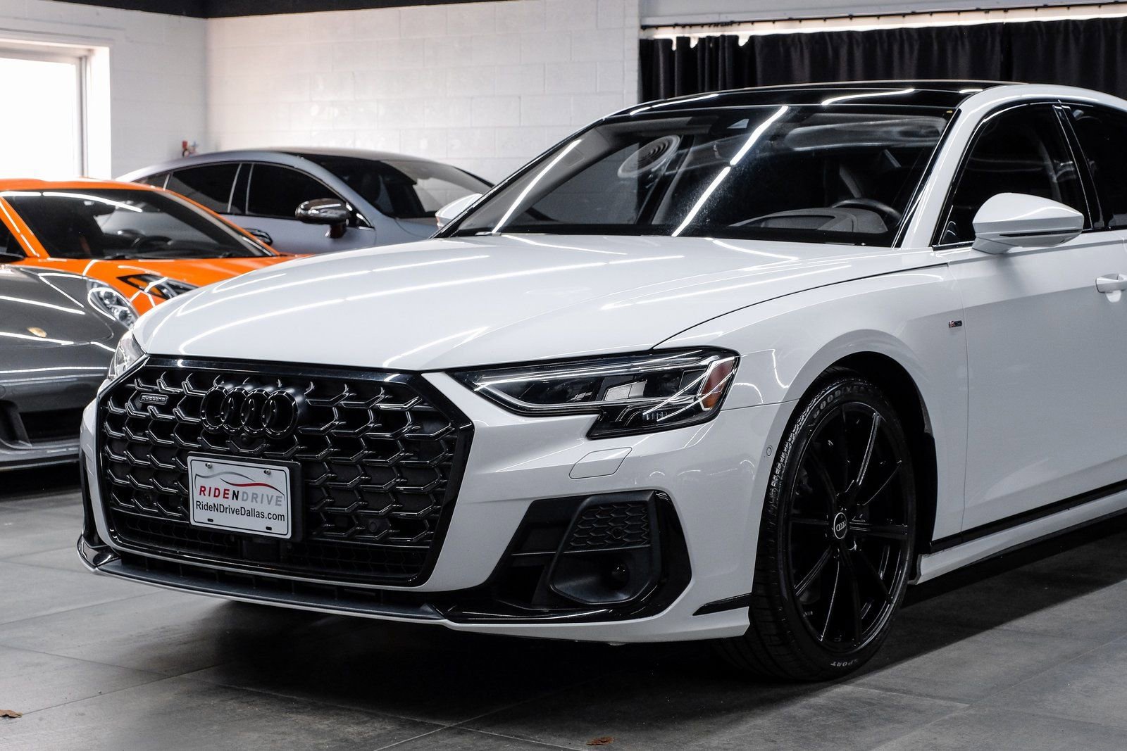 Used 2022 Audi A8 L 3.0T w/ Luxury Package image 7