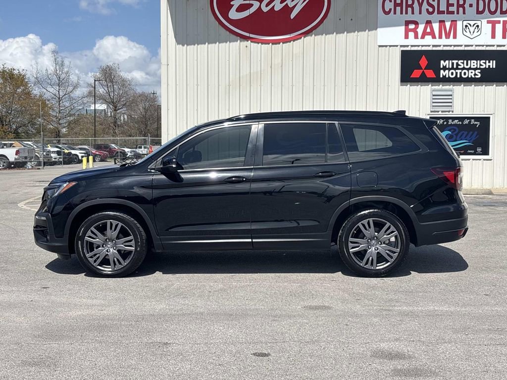 Used 2022 Honda Pilot Sport image 2