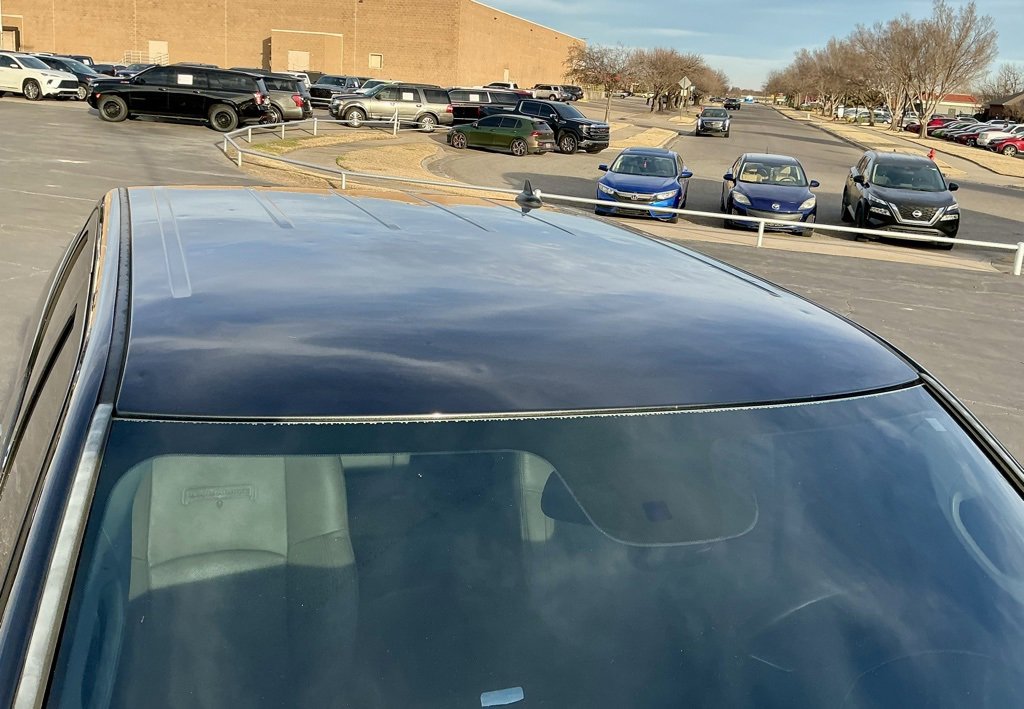 Used 2016 RAM 1500 Laramie w/ Convenience Group image 12