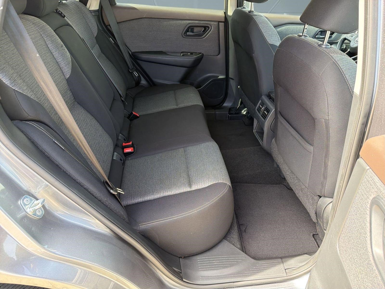 Used 2021 Nissan Rogue S image 28