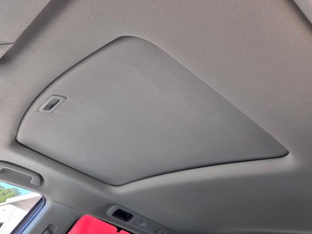 Used 2012 Honda Odyssey EX-L image 18