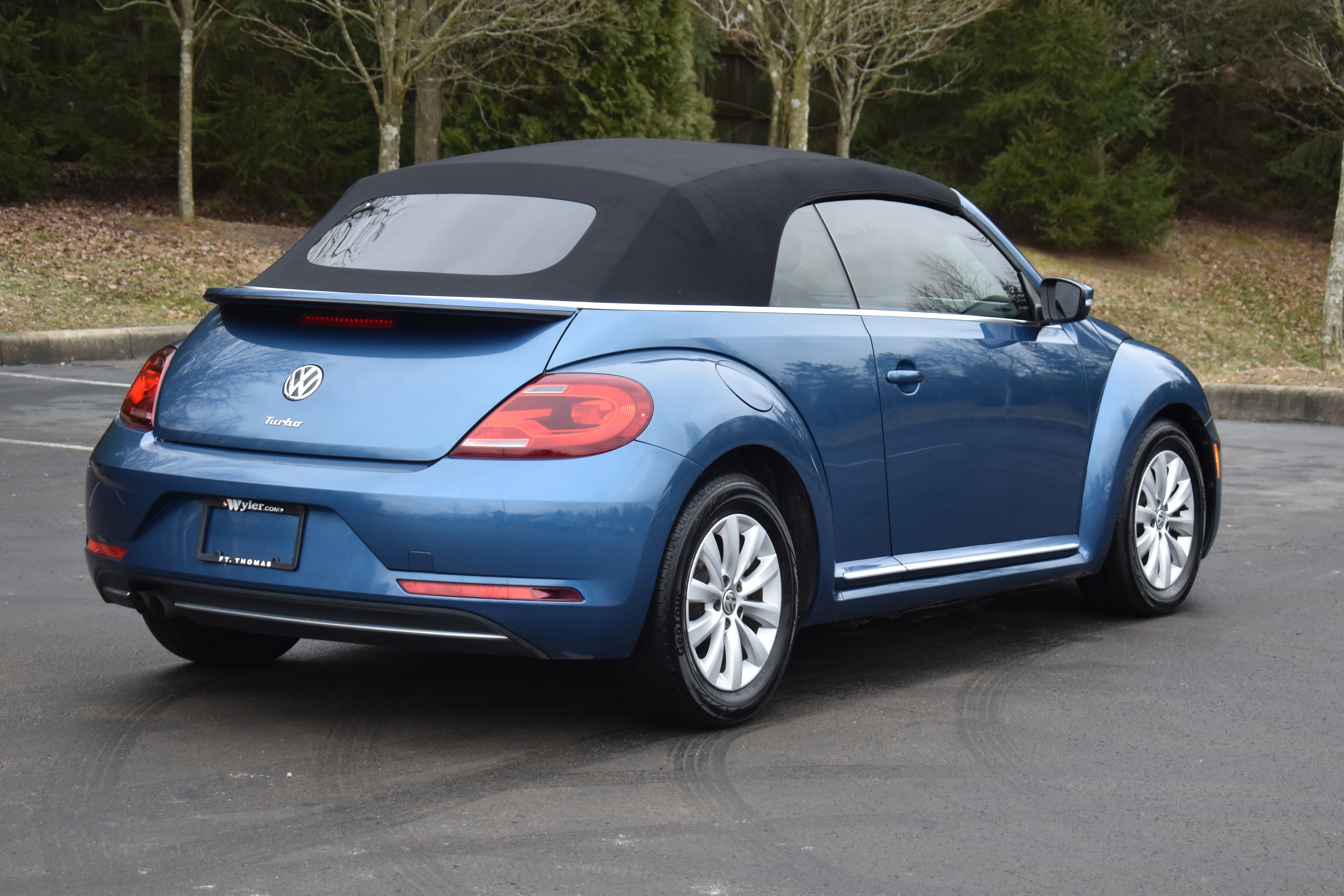 Used 2019 Volkswagen Beetle 2.0T S image 34