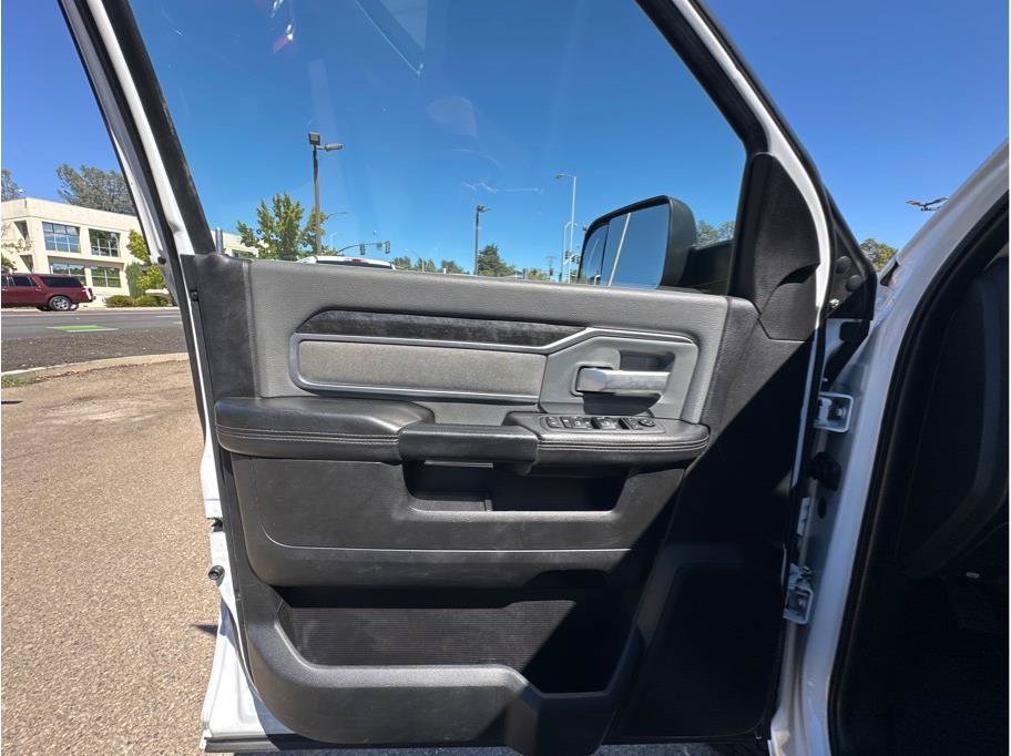 Used 2019 RAM 2500 Big Horn AWD/4WD image 14