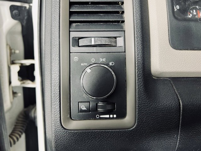 Used 2012 RAM 3500 ST w/ Chrome Appearance Group image 19