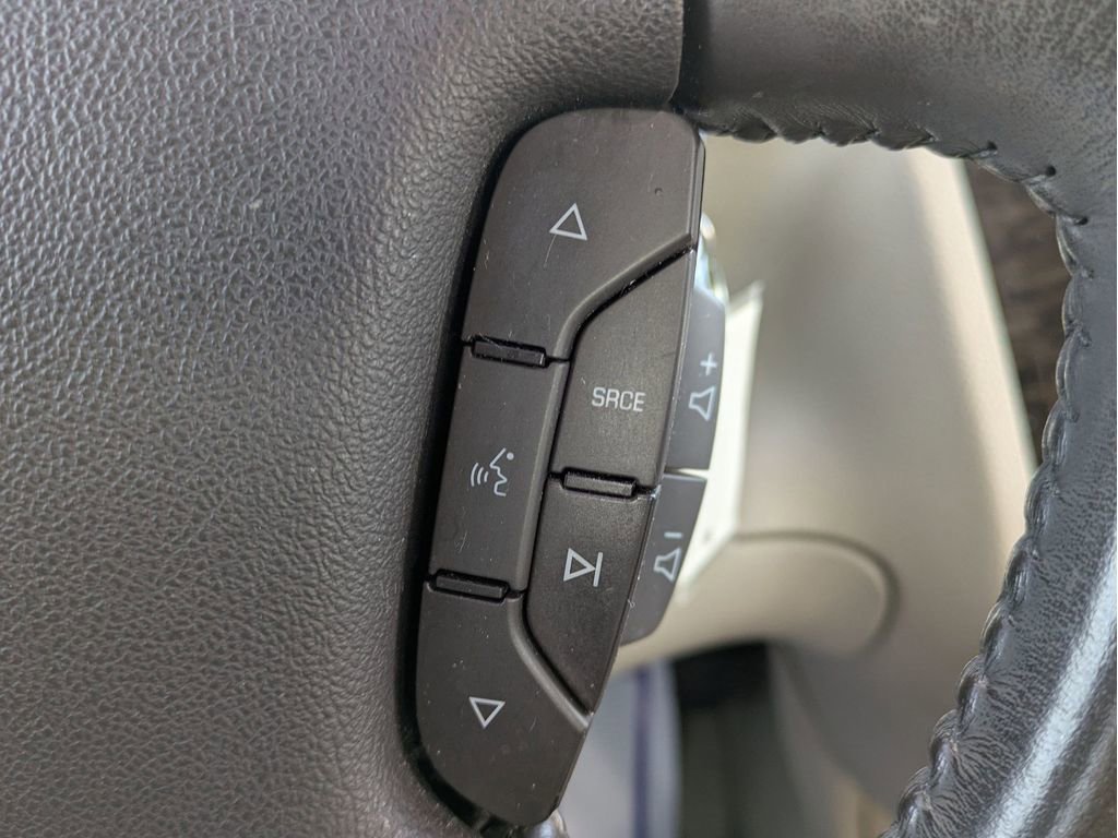 Used 2008 Cadillac DTS w/1SA image 16