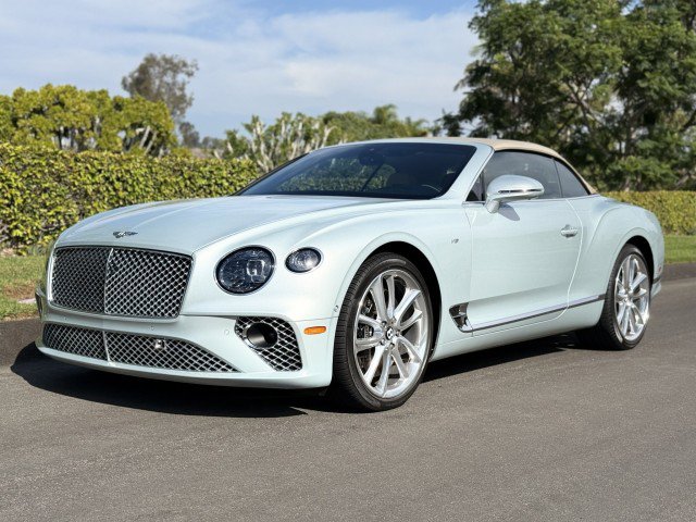 Used 2022 Bentley Continental GT Mulliner image 1