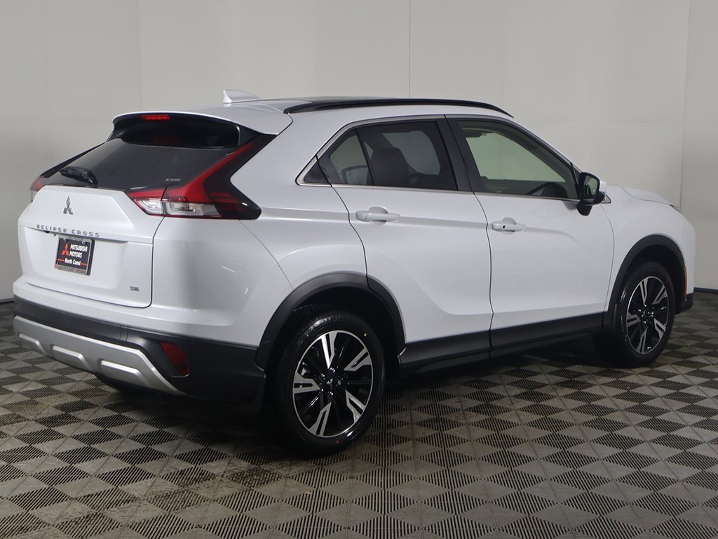 New 2025 Mitsubishi Eclipse Cross SE image 11