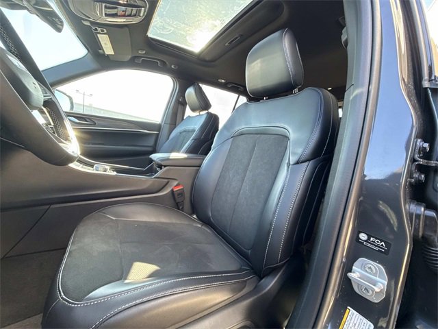 New 2026 Jeep Grand Cherokee Laredo image 5