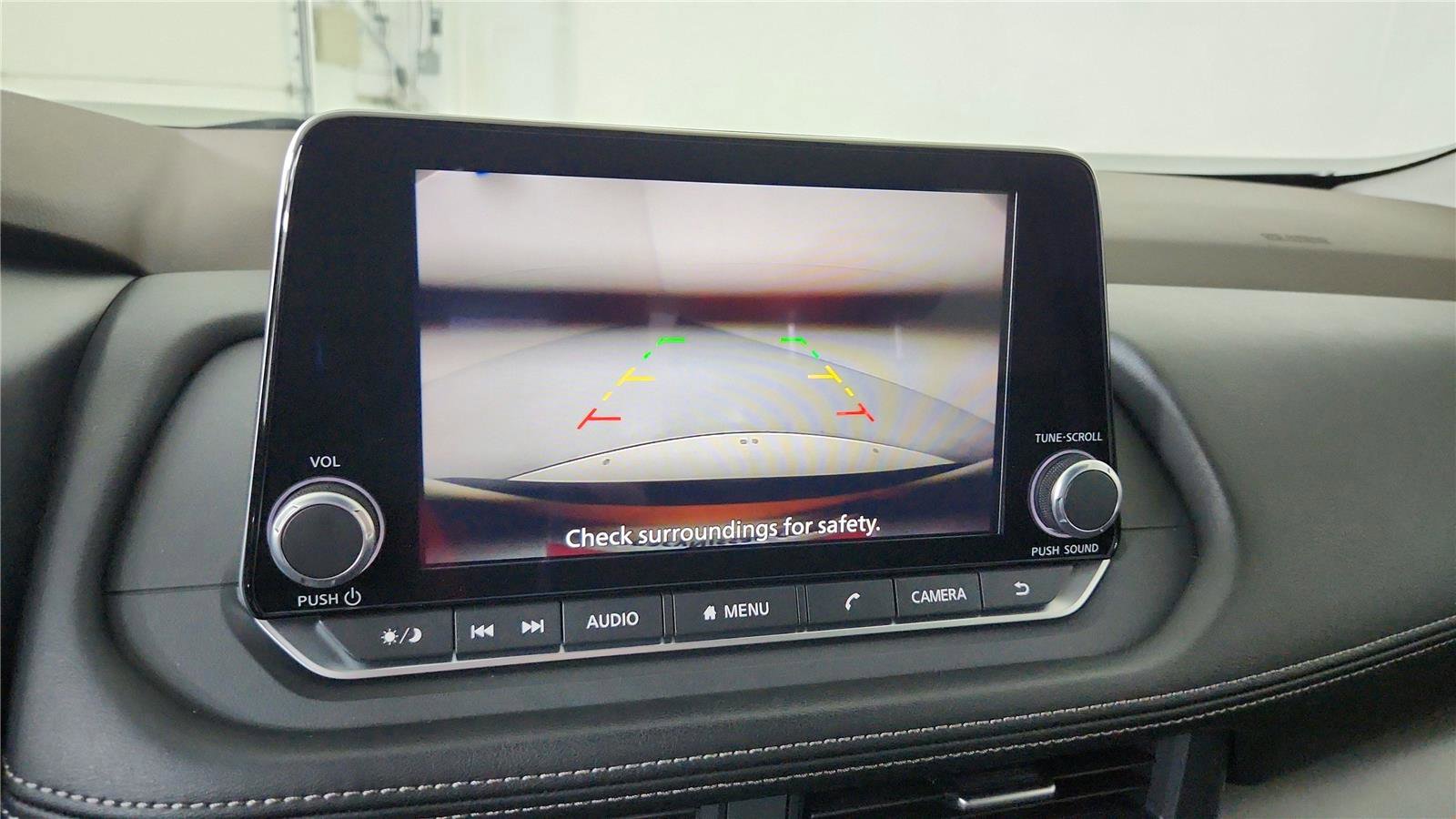 Used 2023 Nissan Rogue SV FWD image 28