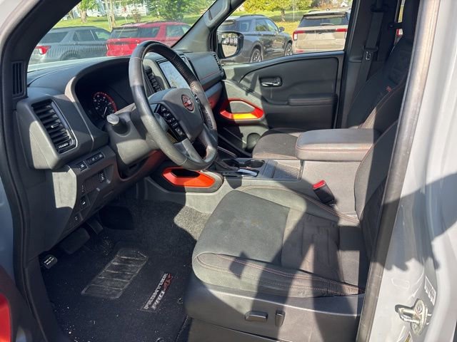 Used 2023 Nissan Frontier PRO-4X w/ Pro Convenience Package AWD/4WD image 10