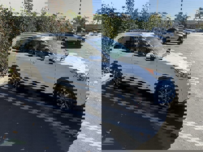 Used 2017 Kia Niro Touring w/ Advanced Technology Package image 6