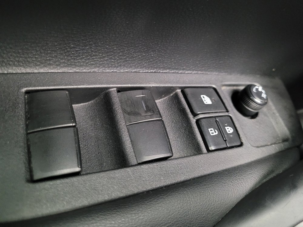 Used 2021 Toyota Corolla SE w/ Carpet Mat Package (TMS) FWD image 27