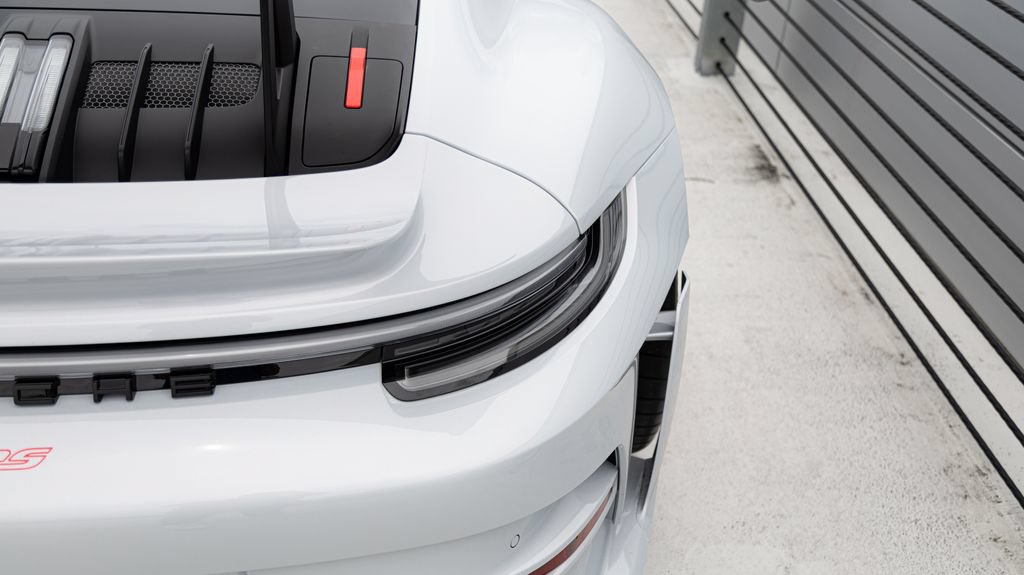 Certified 2025 Porsche 911 GT3 RS RWD image 28