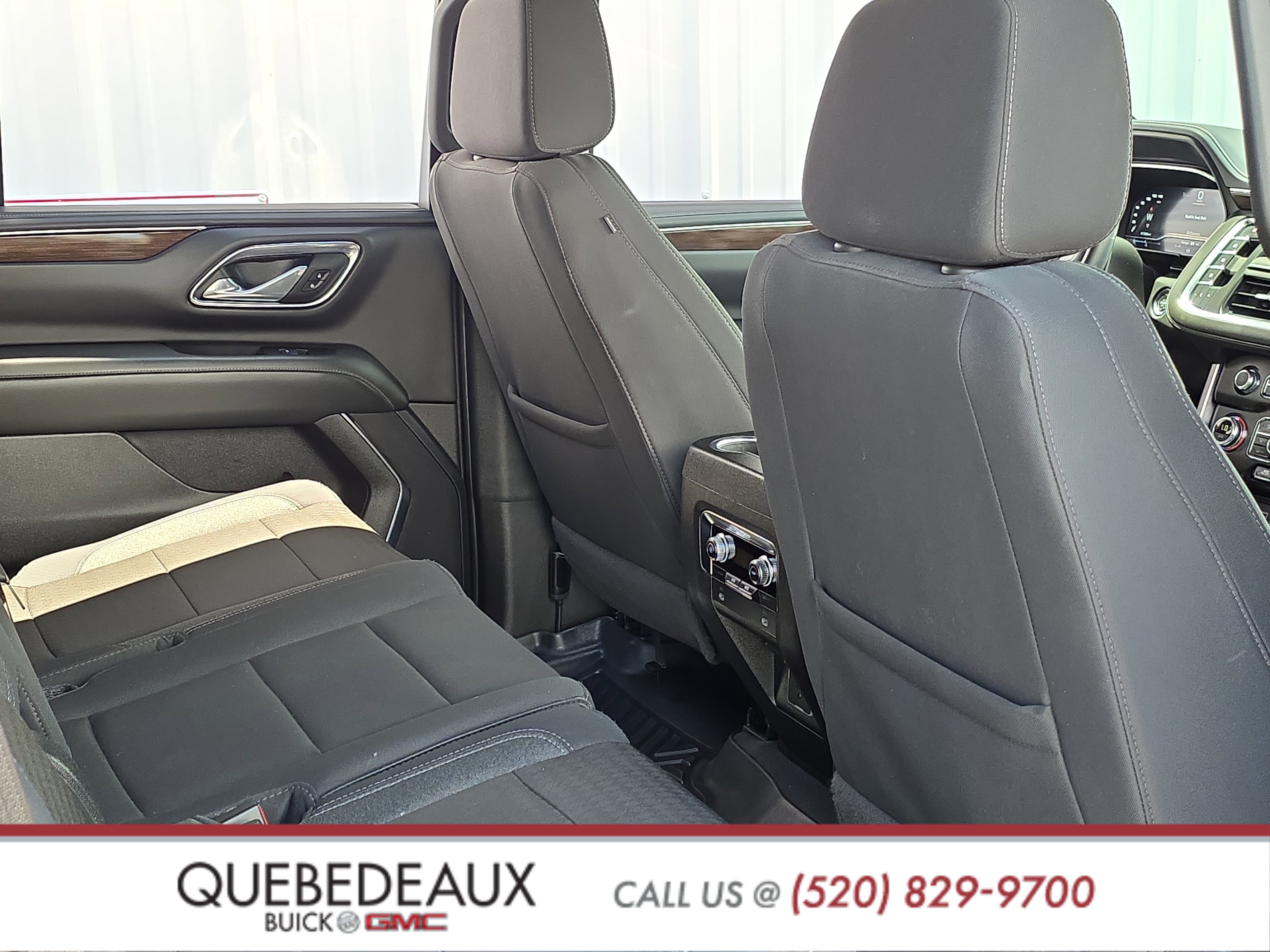 Used 2024 GMC Yukon SLE w/ Gmc Pro Safety Plus Package AWD/4WD image 28