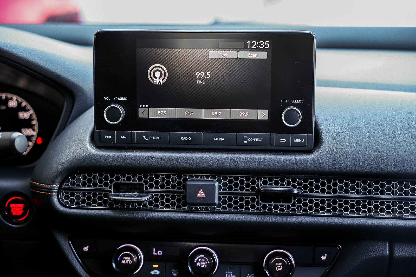 Used 2025 Honda HR-V Sport image 22