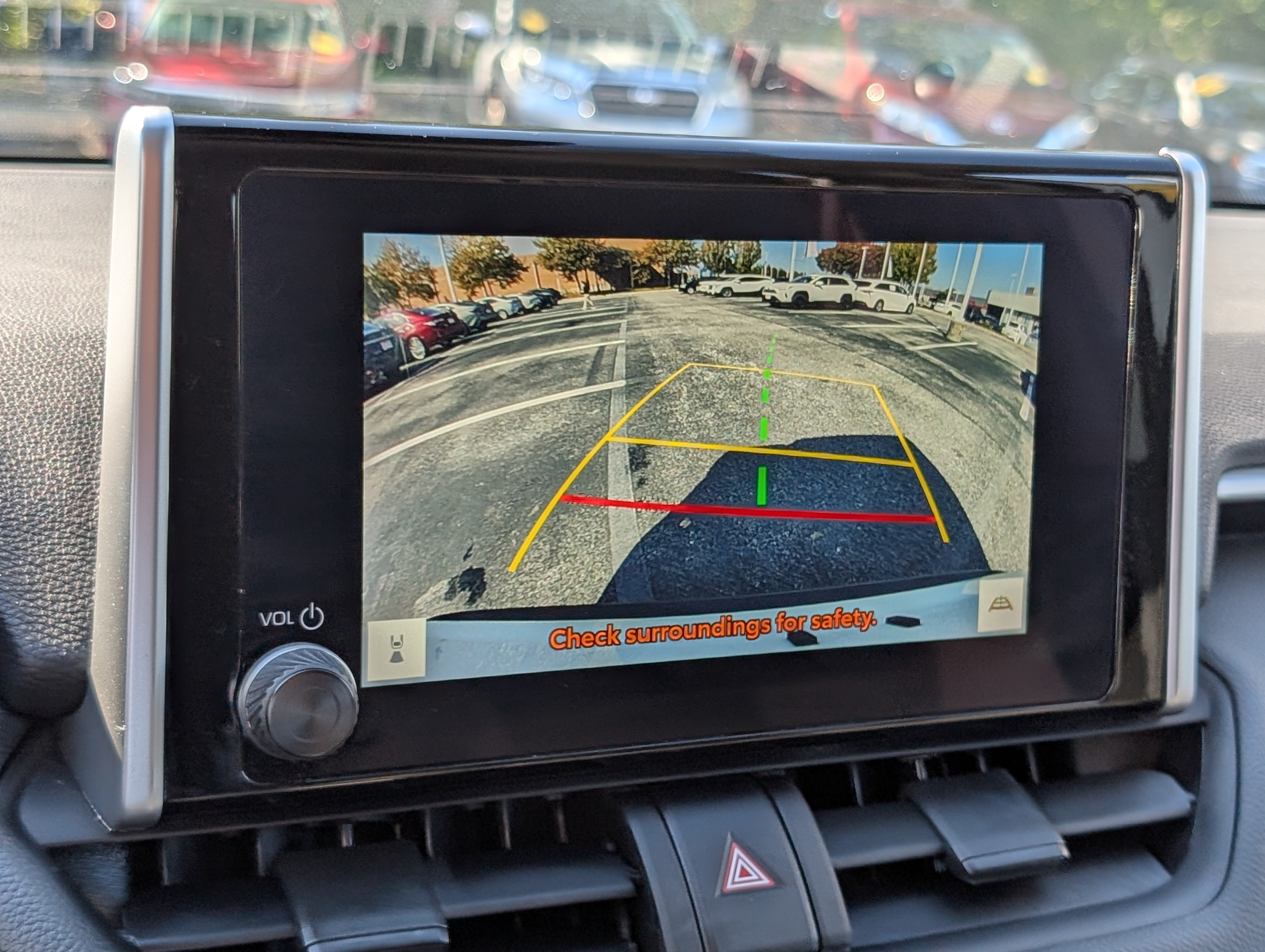 Used 2025 Toyota RAV4 XLE AWD/4WD image 29