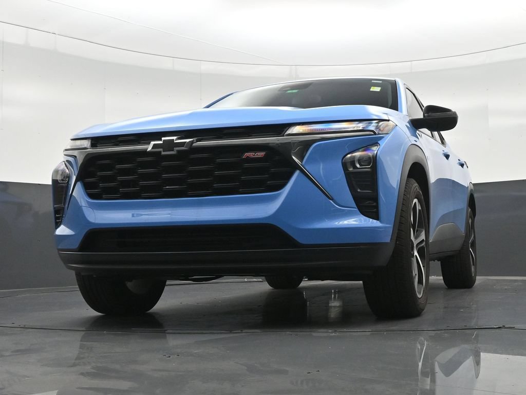 Used 2024 Chevrolet Trax RS FWD image 30