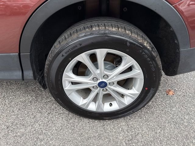 Used 2018 Ford Escape SEL image 10