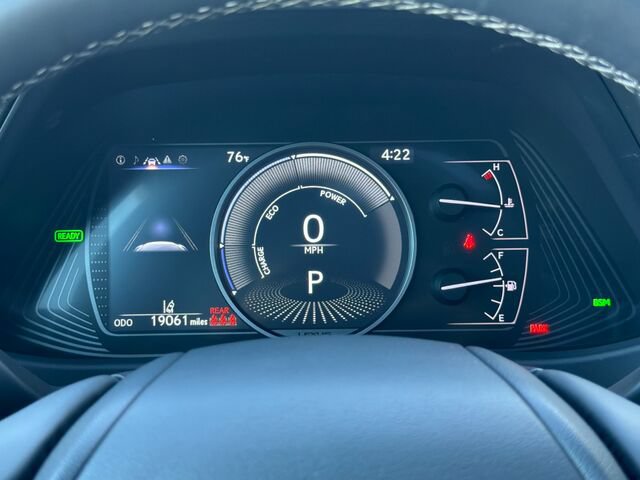 Used 2020 Lexus UX 250h w/ Premium Package AWD/4WD image 30