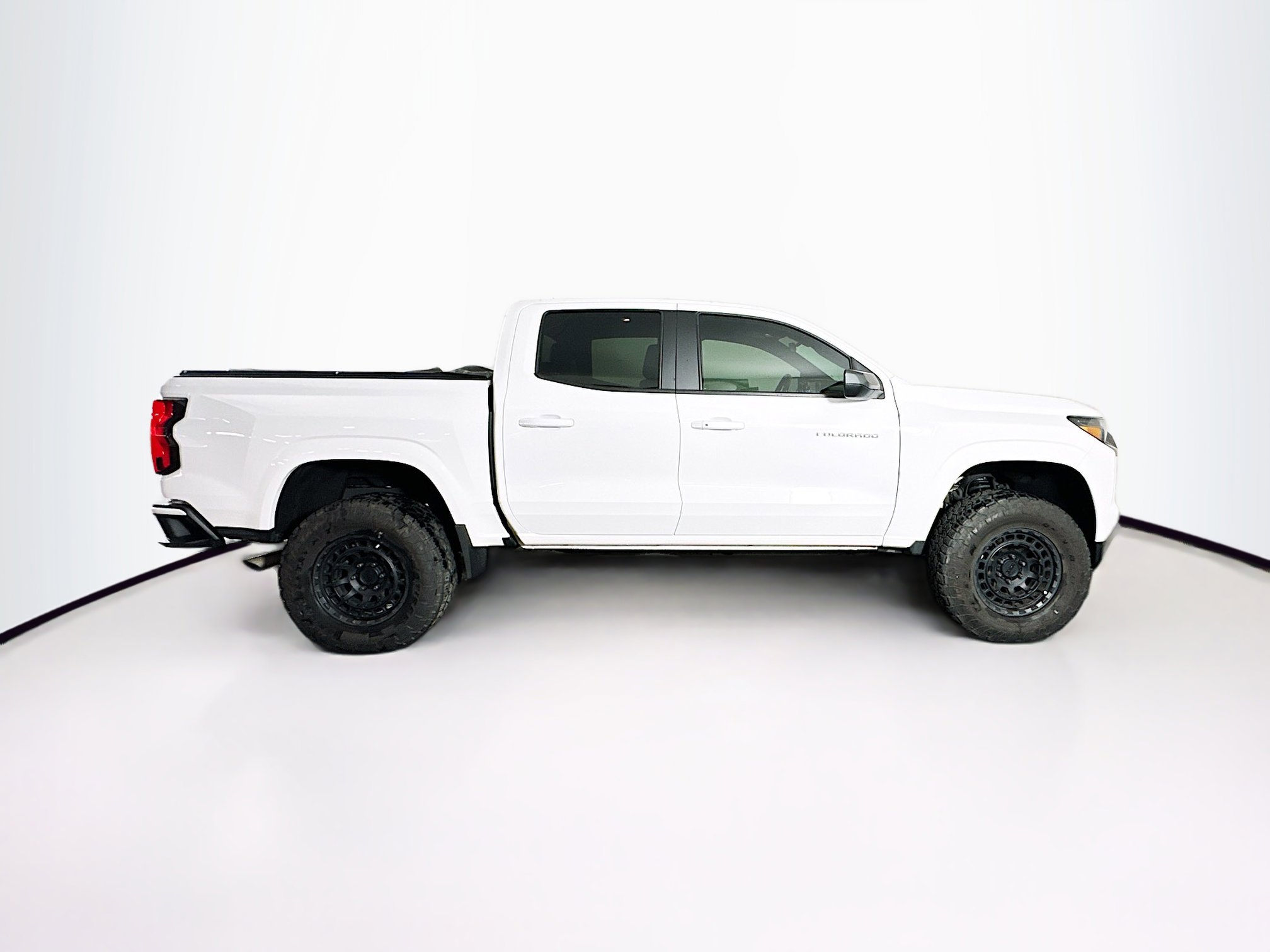 Used 2023 Chevrolet Colorado LT image 10