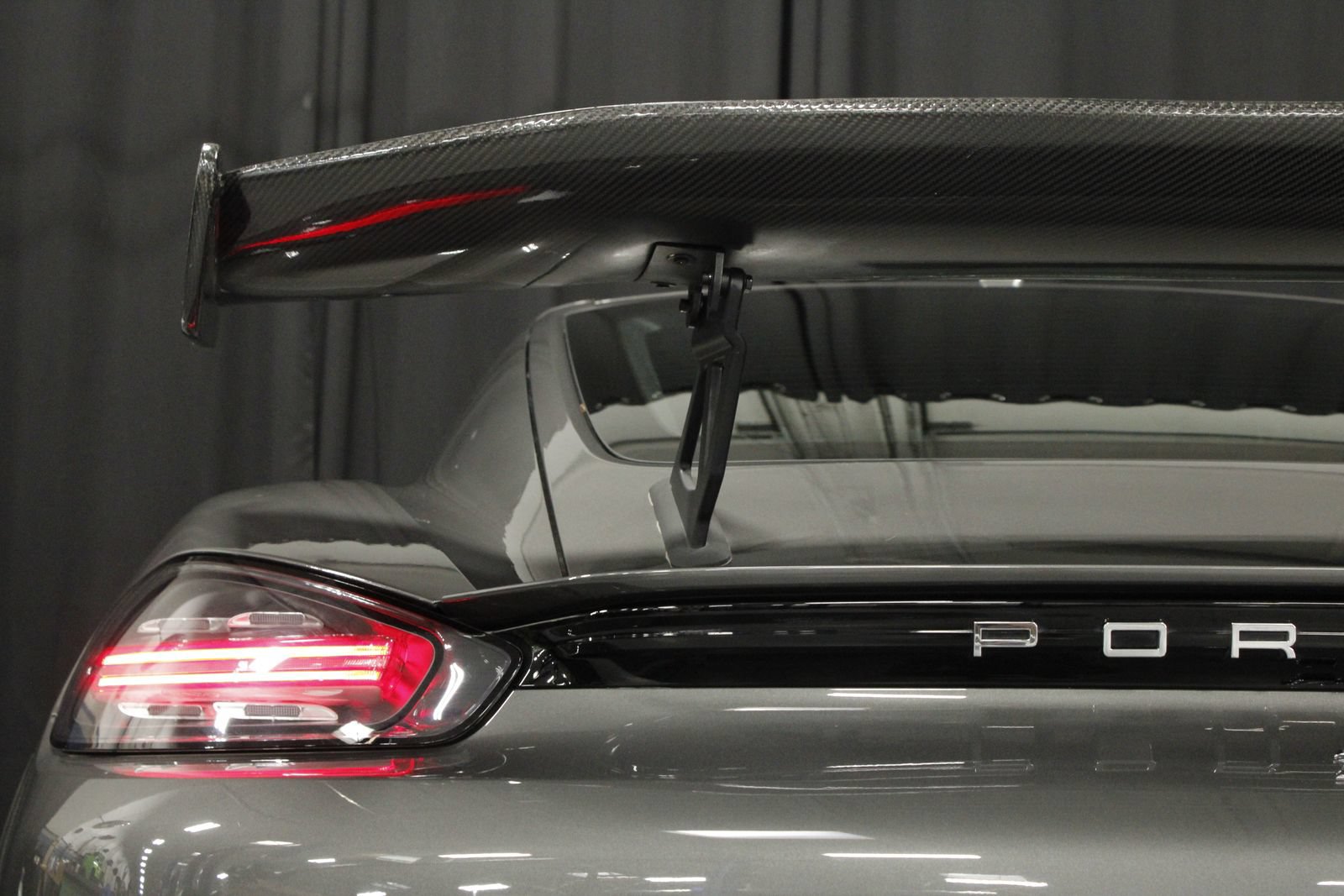 Used 2021 Porsche 718 Cayman RWD image 18