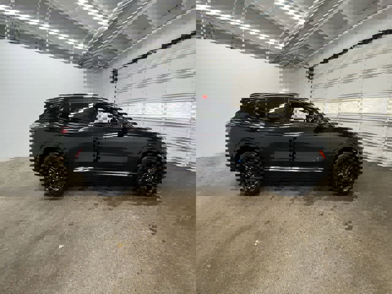 Used 2024 Chevrolet Equinox EV RS image 7