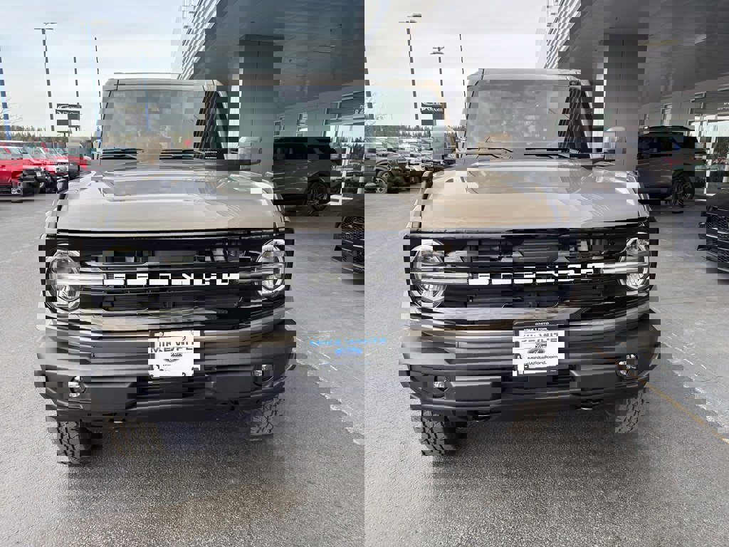 New 2026 Ford Bronco Outer Banks image 9