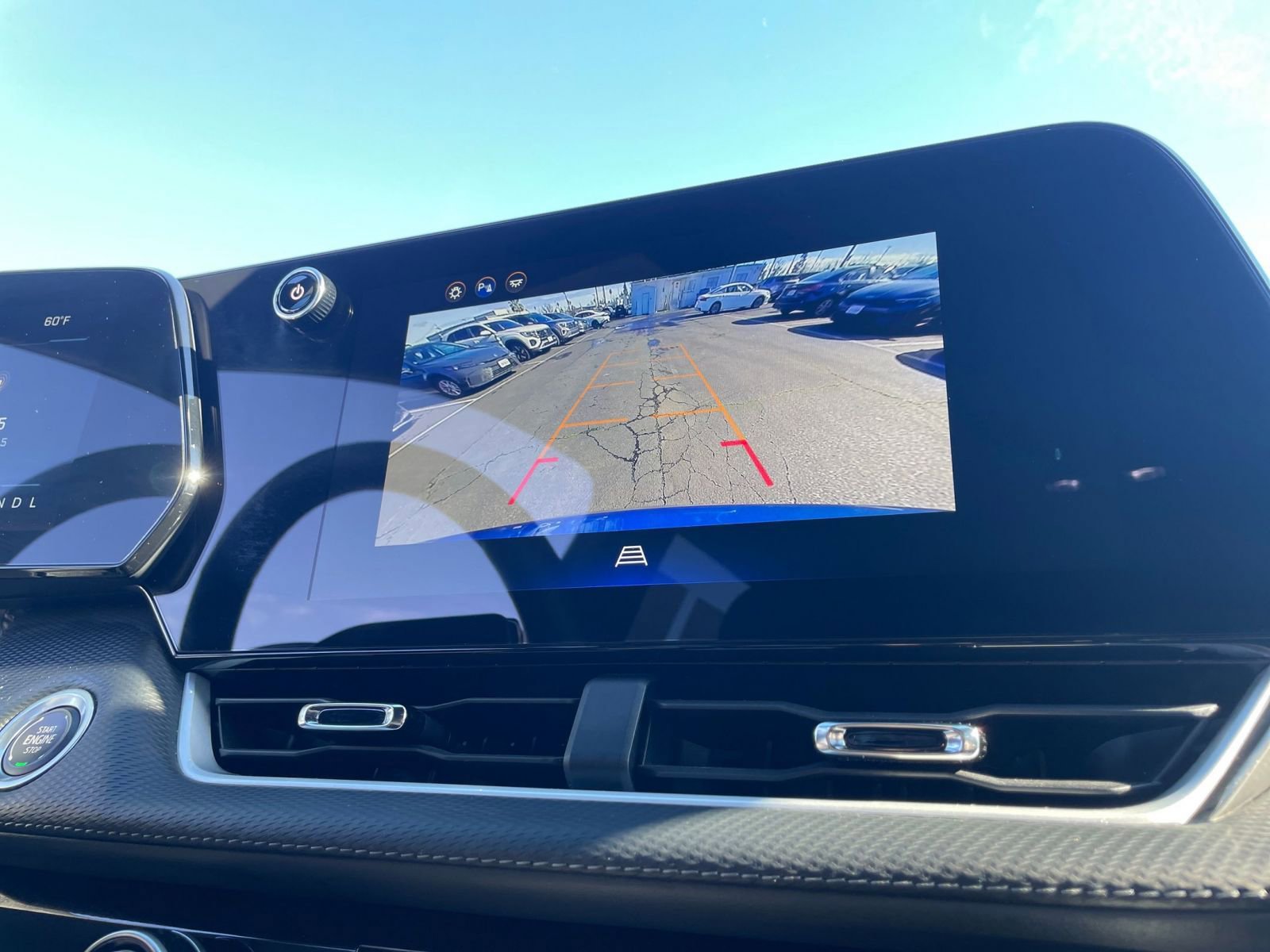 Used 2025 Chevrolet Equinox LT image 17