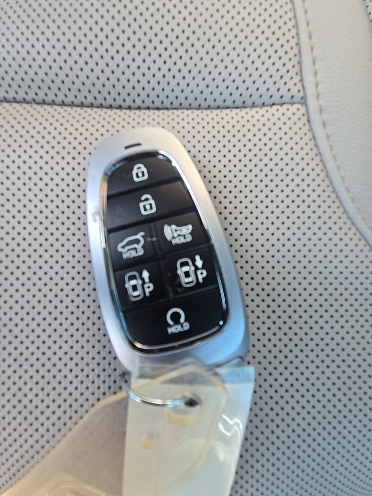 Used 2023 Hyundai Tucson Limited AWD/4WD image 34