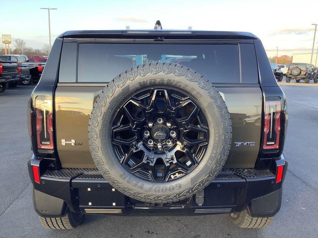 New 2025 GMC Hummer EV 2X AWD/4WD image 11