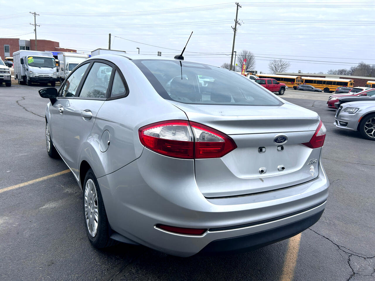 Used 2016 Ford Fiesta S image 5
