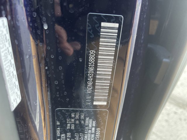 Used 2022 Kia Carnival LX FWD image 32