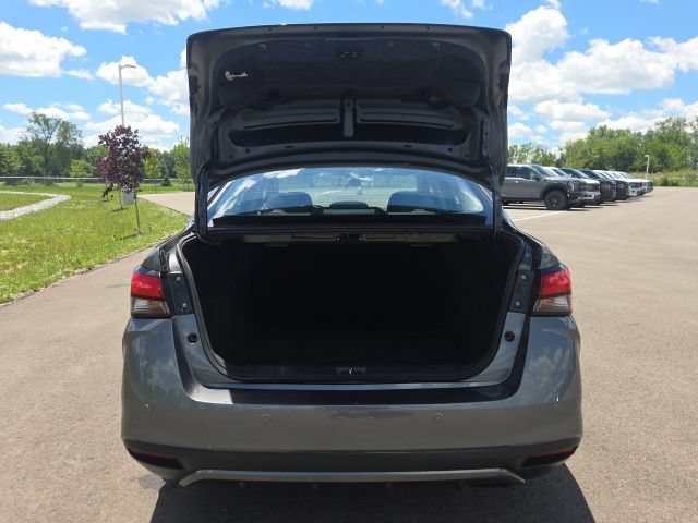 Used 2024 Nissan Versa SV FWD image 10