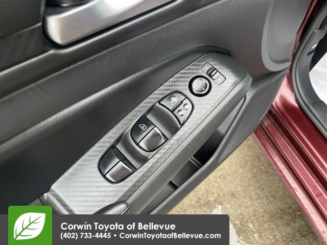 Used 2024 Nissan Altima 2.5 SV image 19