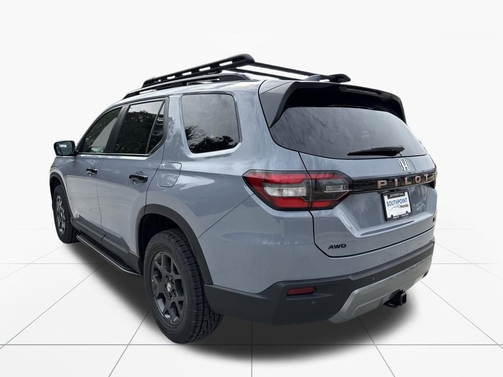 New 2026 Honda Pilot TrailSport image 6