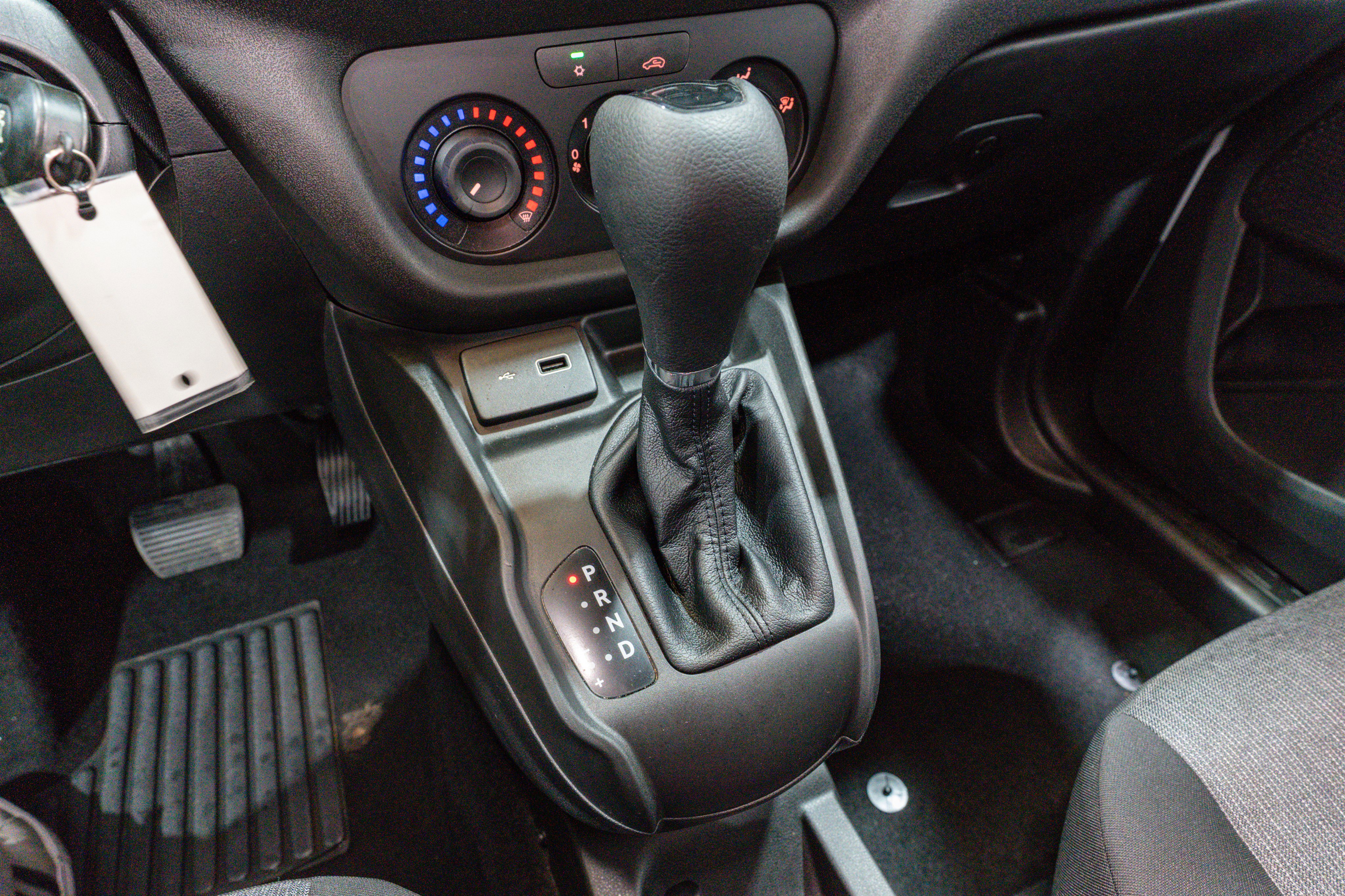 Used 2022 RAM ProMaster City Tradesman w/ Window Group 04 image 21