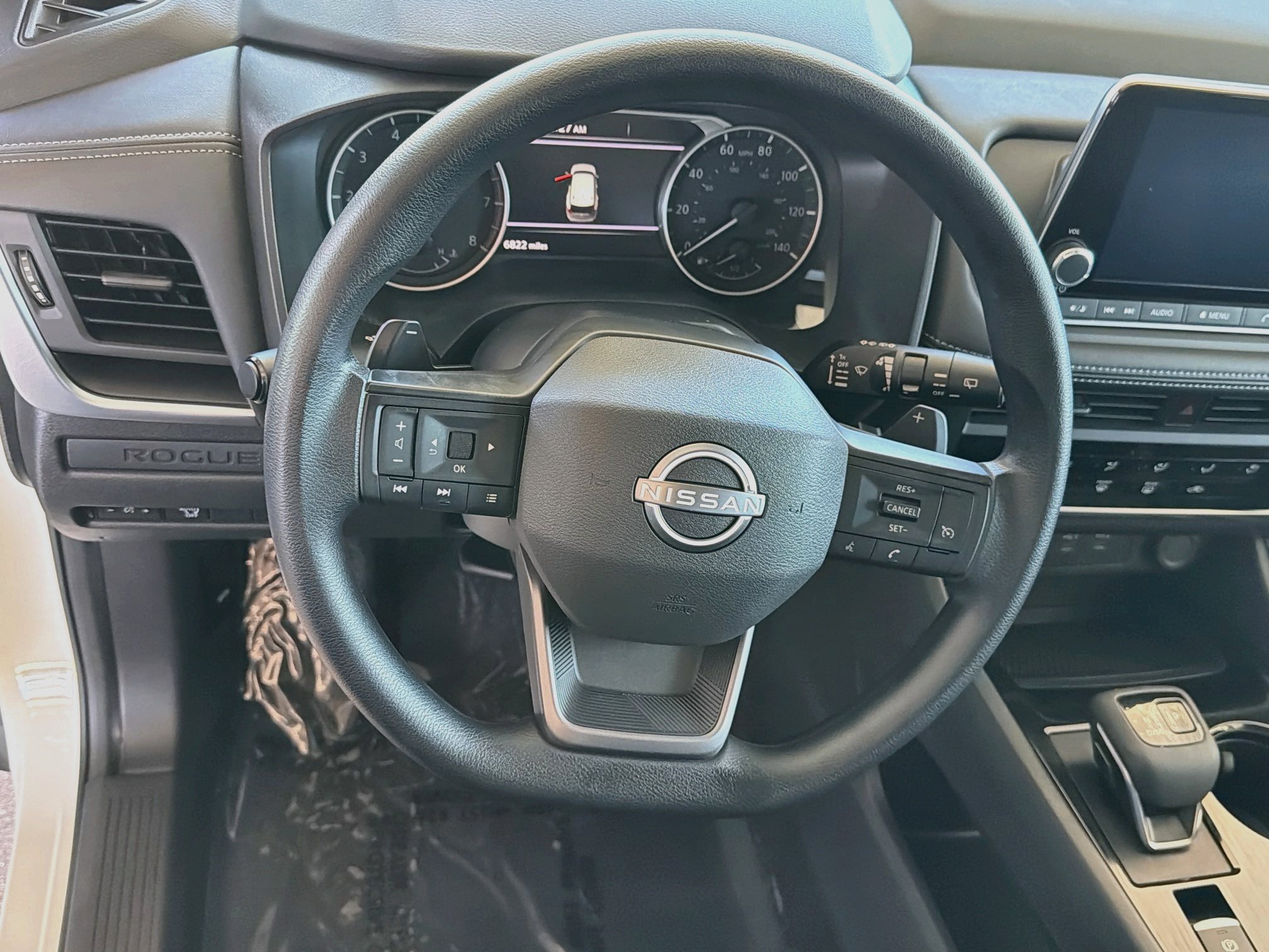 Used 2025 Nissan Rogue S AWD/4WD image 17