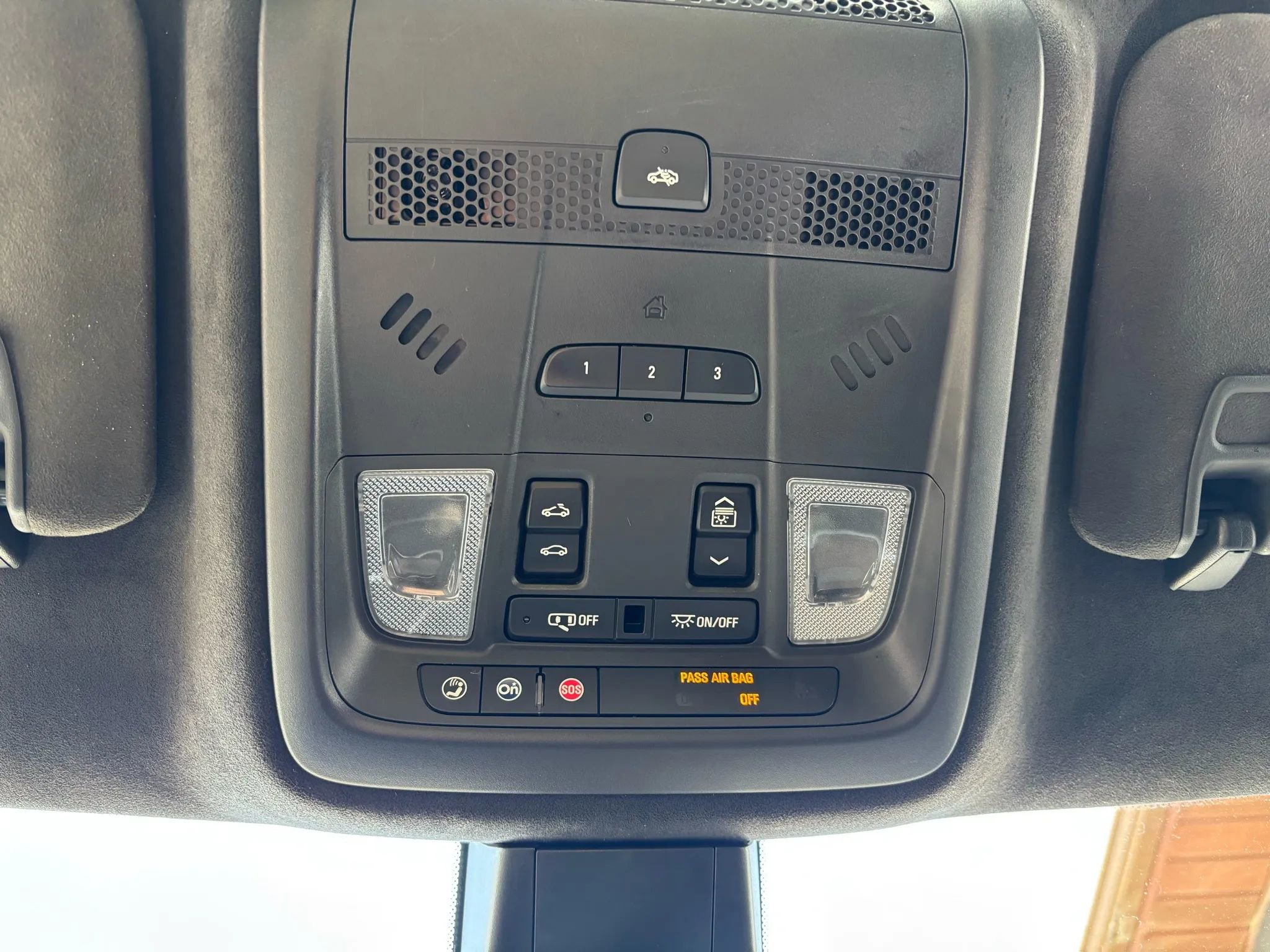 Used 2018 Cadillac XT5 Platinum image 25