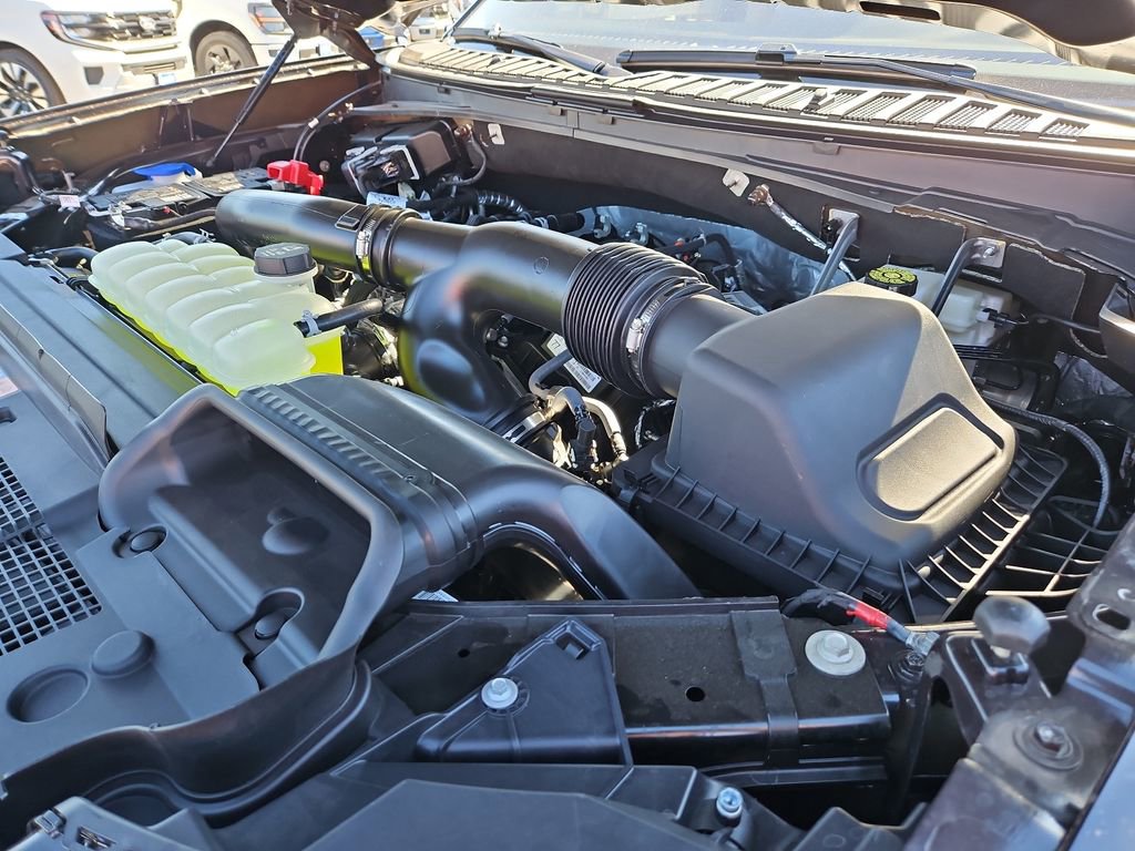 New 2025 Ford Expedition Active image 15