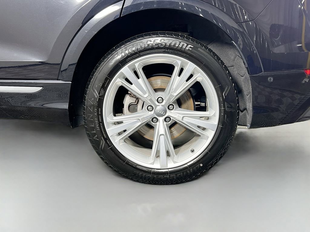 Used 2019 Audi Q8 AWD/4WD image 32