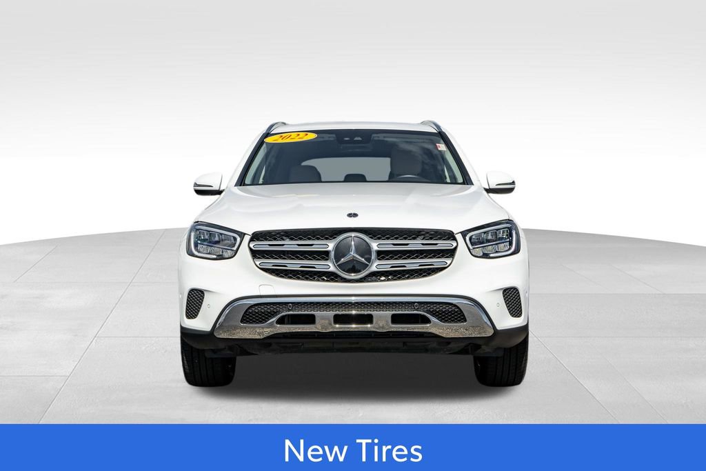 Used 2022 Mercedes-Benz GLC 300 4MATIC w/ Premium Package Lite image 2