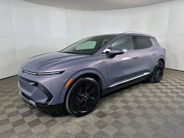 Used 2025 Chevrolet Equinox EV LT w/ Convenience Package image 7