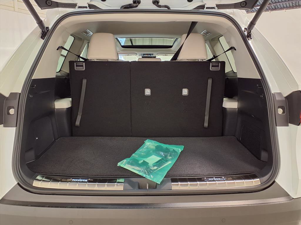 New 2026 Toyota Grand Highlander Platinum image 28
