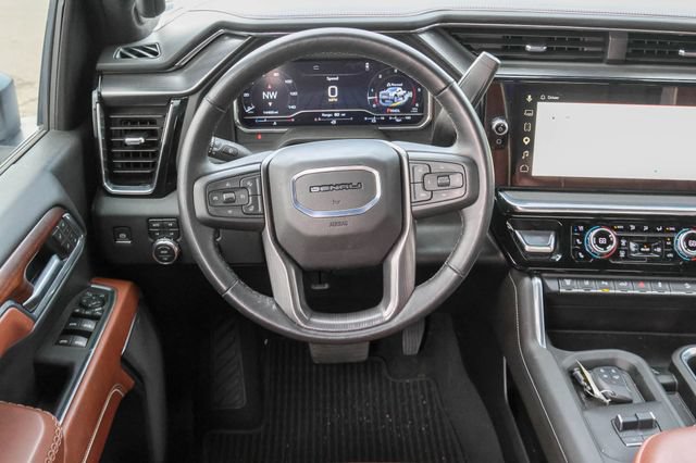 Used 2025 GMC Sierra 2500 Denali Ultimate AWD/4WD image 26