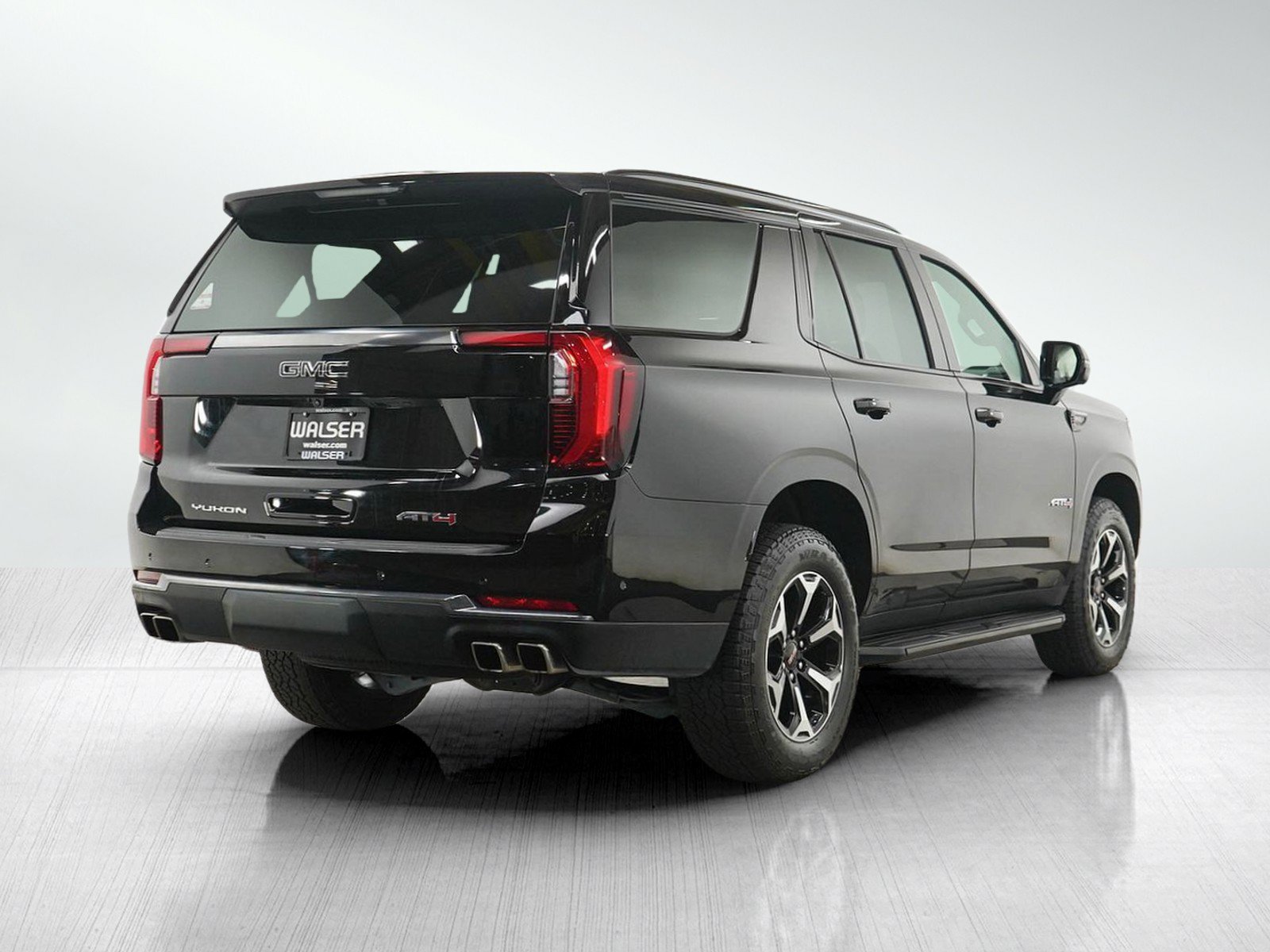 Used 2025 GMC Yukon AT4 AWD/4WD image 6