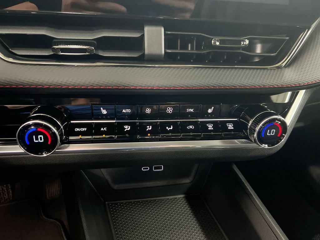 New 2027 Chevrolet Equinox RS AWD/4WD image 17